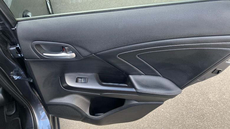 Honda Civic 1.6 i-DTEC SR 5dr Diesel Hatchback